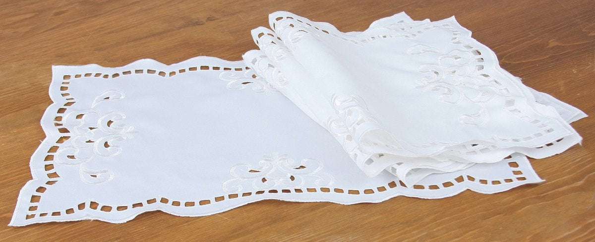 Xia Home Fashions Hampton Poliviscose Placemats Embroidered Cutwork