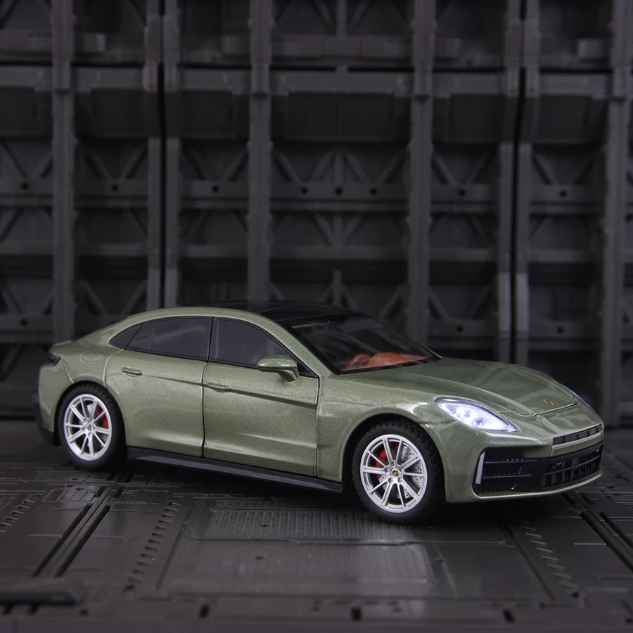 1:24 Simulate Porsche Panamera alloy car model, collect car doors that can be opened with sound and light, supercar ornaments
